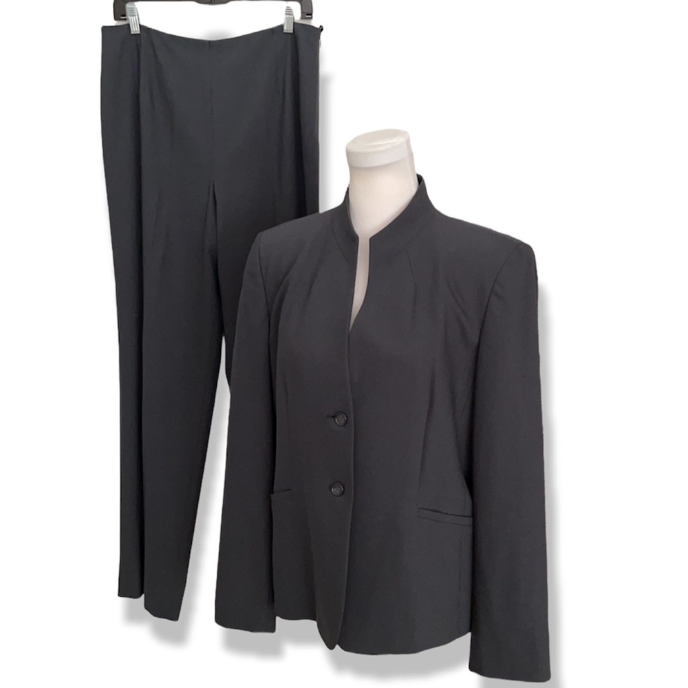 Vintage Talbots Gray Italian Wool Pantsuit Blazer & Trousers Made in Japan
